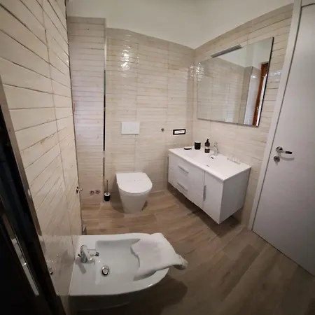 - Paradise Near Airport Fiumicino
